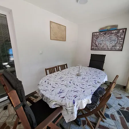 Anzulet Διαμέρισμα *